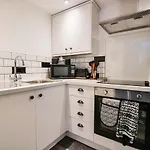 1 - The Crescent يورك