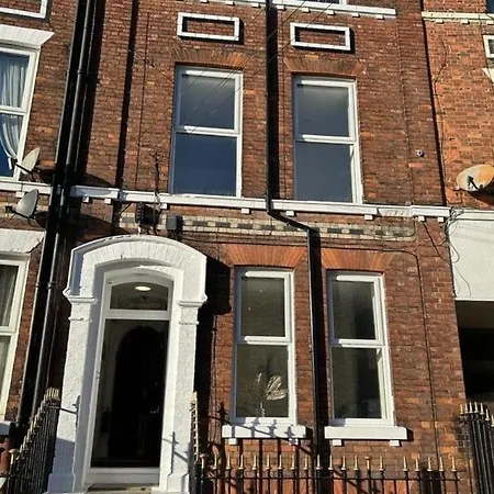 1 - The Crescent بيت للعطل